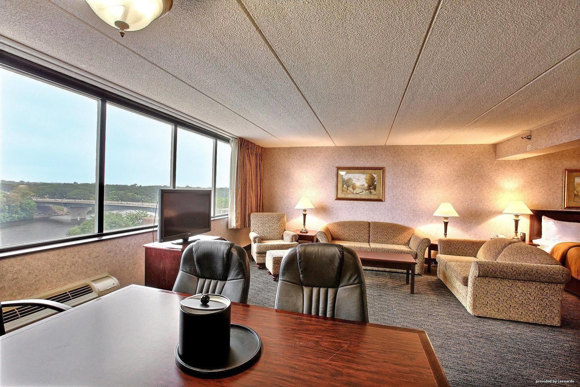 Western Kelly Hotel