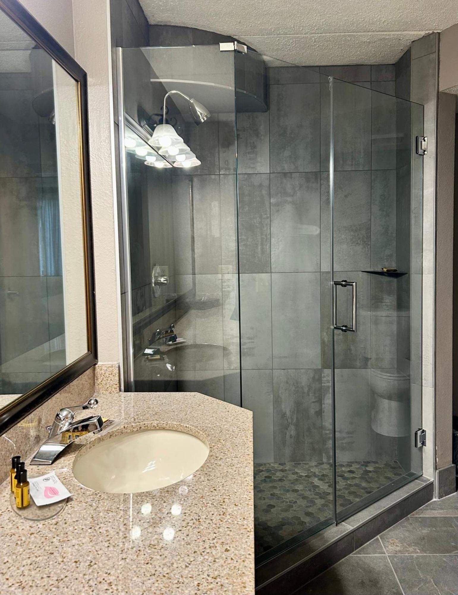 Hotel Western Kelly 4*